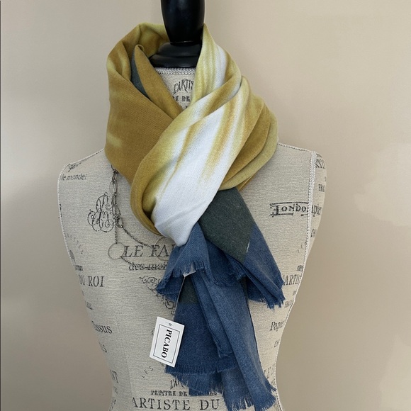 Yellow and Blue Gradient Scarf - Picture 4 of 8